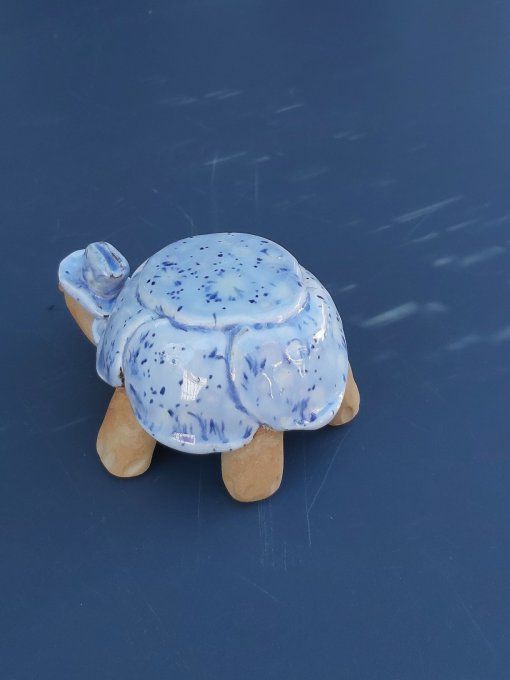 Tortue décorative mauve/violette