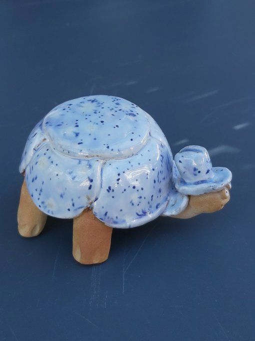 Tortue décorative mauve/violette